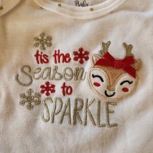 Baby Essentials White Long Sleeve Bodysuit Reindeer Sparkle‎ Holiday Sz 6 Months